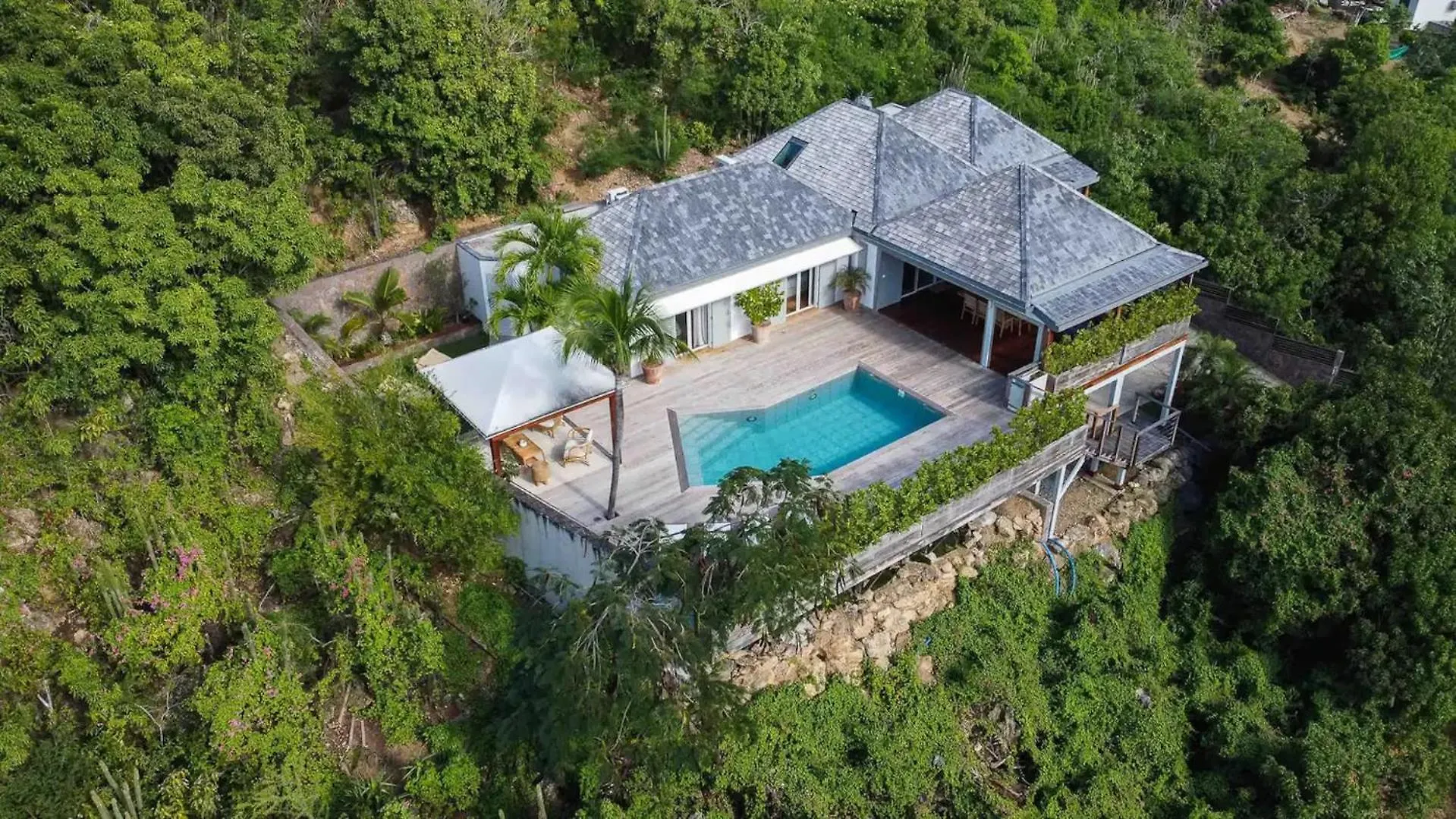 St Jean Hilltop Three-Bedroom Villa with Pool غوستافي سانت بارتيليمي